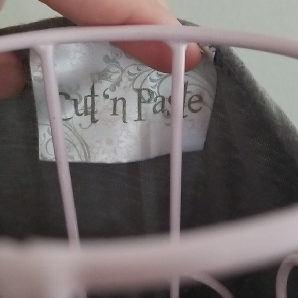 5/$25 Flower Shirt - Picture 3 of 3